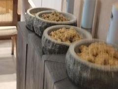 -灸春堂·艾灸·痛症·整脊连锁(之江银泰店)