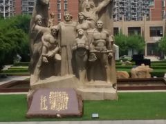 -上海市龙华烈士陵园