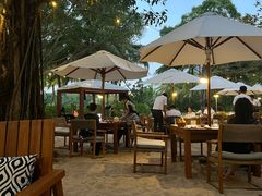 -三亚艾迪逊酒店·海滩烧烤 BARBACOA·现场乐队·浪漫晚餐·烧烤海鲜