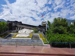 -四川汶川特大地震漩口中学遗址