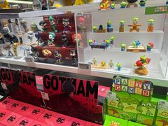 -泡泡玛特POPMART(上海环球港店)