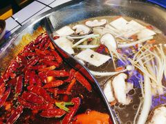 -巴隆门重庆老火锅(太湖路店)