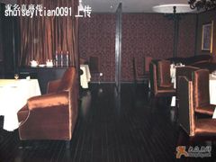 散台-翡冷翠创意中国菜(千峰南路店)