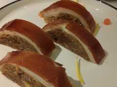 炭烧脆皮有米猪-广州酒家(中华广场店)