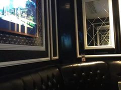 -乐界KTV(虹桥中心店)