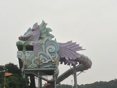 -平湖九龙山乐满地水上乐园