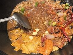 -万里闯关东铁锅炖菜馆(吉林大路店)