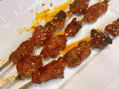 -三江源美食城