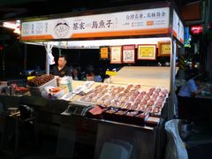 -六合夜市