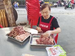 -老街烧烤大排档·地道湖北菜·龙虾馆(汉口火车站店)