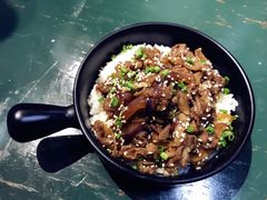 威克特招牌烧肥牛饭-威克特披萨汉堡