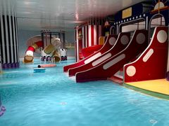 -涨巢·潮玩水疗局