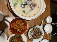 -泉畔人家·老济南经典鲁菜(大明湖店)