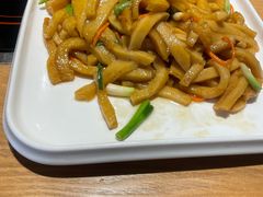 -头上红煨盐鸡·非遗院子餐厅