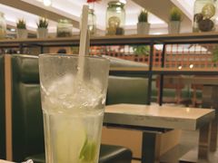 -佰搭果·广式茶餐厅(西华路店)