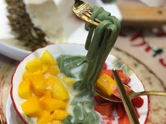 士多啤梨芒果绿茶拉面-甜心妈妈·榴莲星级糖水(北京路总店)