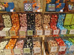 -VENCHI 闻绮(北京国贸商城店)