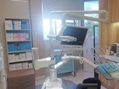 -上海仁爱医院口腔科 · 种植
