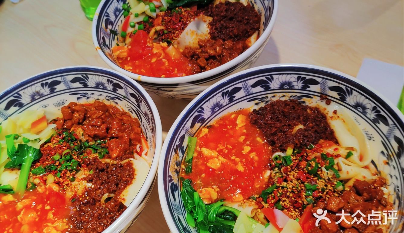 大雁塔附近油泼面推荐-三秦香