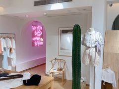 -nana showroom娜娜家服装店