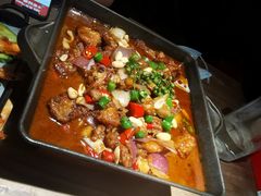馋嘴牛蛙锅-蜜桃餐厅·江浙融合菜(荟聚购物中心店)