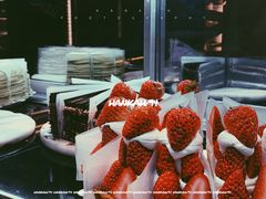 草莓堡-黑草莓(重庆路店)