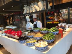 -松咖啡自助餐厅·松北香格里拉