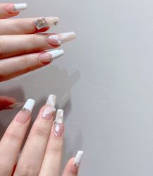 -花岐款式专研健康美甲沙龙