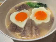 -洋房火锅(上海新天地南北里店)
