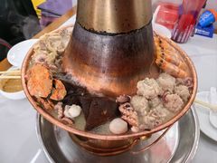 -一口猪海鲜浑锅·东北家常菜