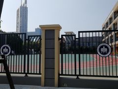 -金陵中学(河西分校)