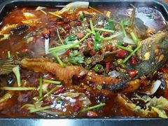 -老东镇啤酒屋海鲜加工·蒸汽海鲜·海鲜烧烤(台东店)