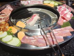 -哈哈碳都·牛肋条无限自助烤肉(宝龙店)