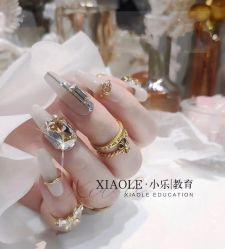 -小乐化妆美甲半永久培训学校