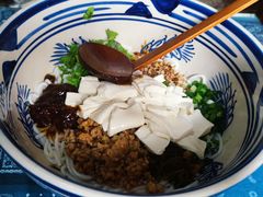 -蜗牛小馆醉乡民谣云南菜(惠新西里店)