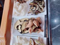 -野菌皇海景野生菌火锅(滨海大道店)