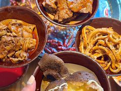 -壹兆圆重庆火锅手工炒底料(长白格林玫瑰湾店)