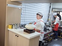 -老码头黑皮肘子锅包肉熏酱水饺(文政街店)