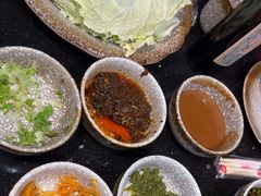 -顶顶汤火牛排火锅·经典铜锅涮肉