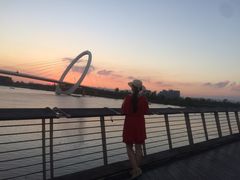 -南京眼步行桥