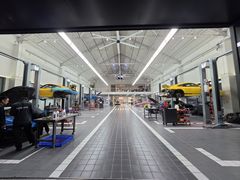 -爱车行 奥迪 奔驰 宝马 保时捷 路虎 专业 维修保养 原厂 奥迪改装升级 中心(静安店)