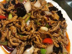 鱼香肉丝-大梁骨头馆·酱骨老菜(友好店)
