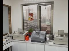 -潘多拉眼镜·蔡司依视路明月(潘家园店)