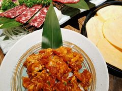 -明洞阿姨·韩式酱蟹烤肉·创意料理(三元桥店)