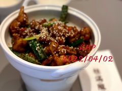 招牌杭椒牛蛙-桂满陇·蟹黄小笼汤包(巴黎春天浦建店)