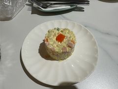 金枪鱼沙拉-库滋明·俄罗斯特色美食(中央大街店)