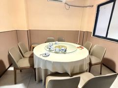 -小白的·非遗东方烤乳猪·海南菜连锁餐厅(椰梦长廊外贸路店)