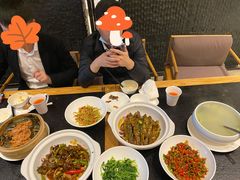 -鱼鲜饭香·招牌汽锅剁椒鱼头王