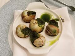 法式勃艮第焗蜗牛-广州塔卢特斯法国旋转餐厅