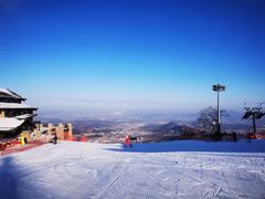 -中旅松花湖滑雪场